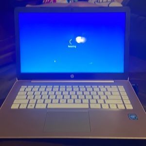 Pink HP laptop only used once.